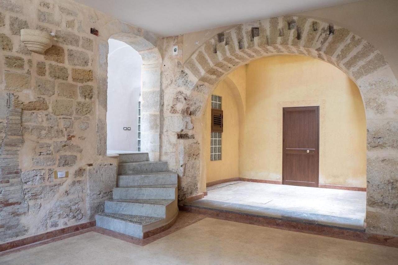 Appartamento Charming House In The Historic Center Of Palermo Esterno foto